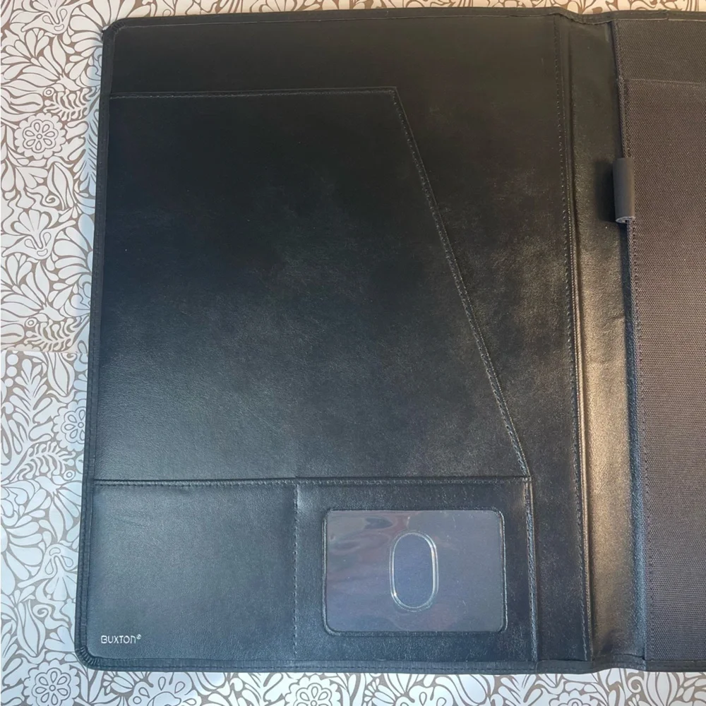 Buxton Velvet Touch Cowhide Exterior Folder